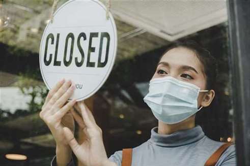 公司因疫情停业、减班,劳工的薪水休假该如何保障?