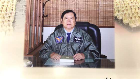 四维高中董事长黄英吉辞逝