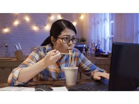 老板:“这行业没加班费”是真的吗?4点搞懂加班规定和加班费计算